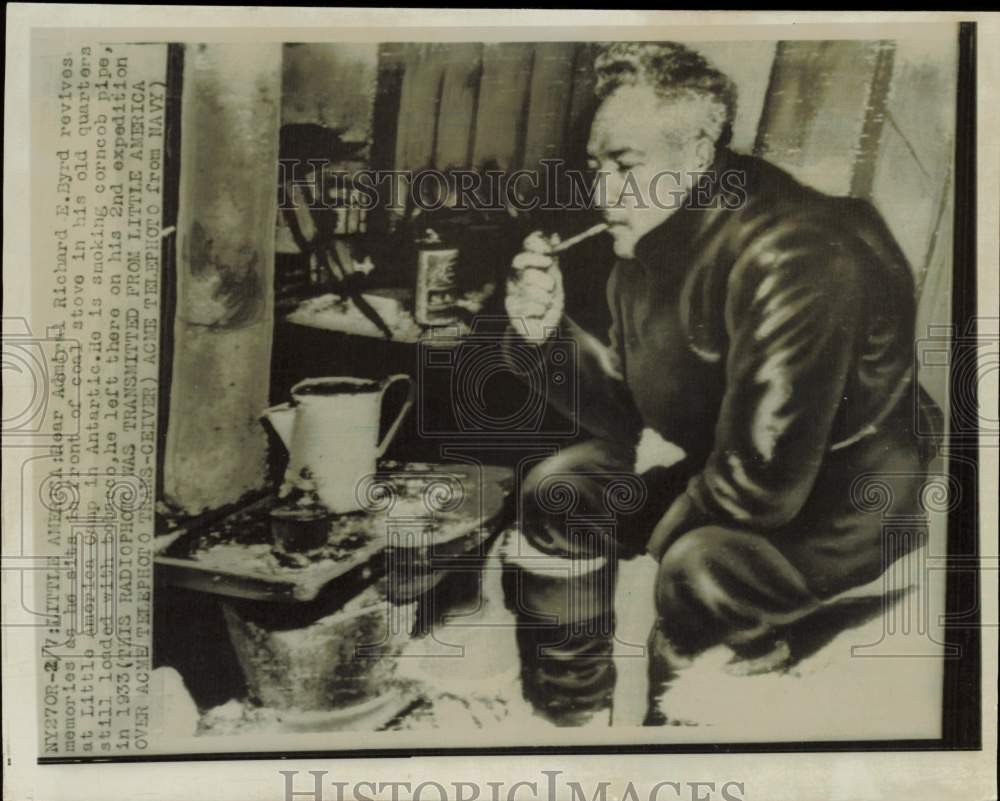 1947 Press Photo Admiral Richard Byrd smokes corncob pipe at Little America Camp