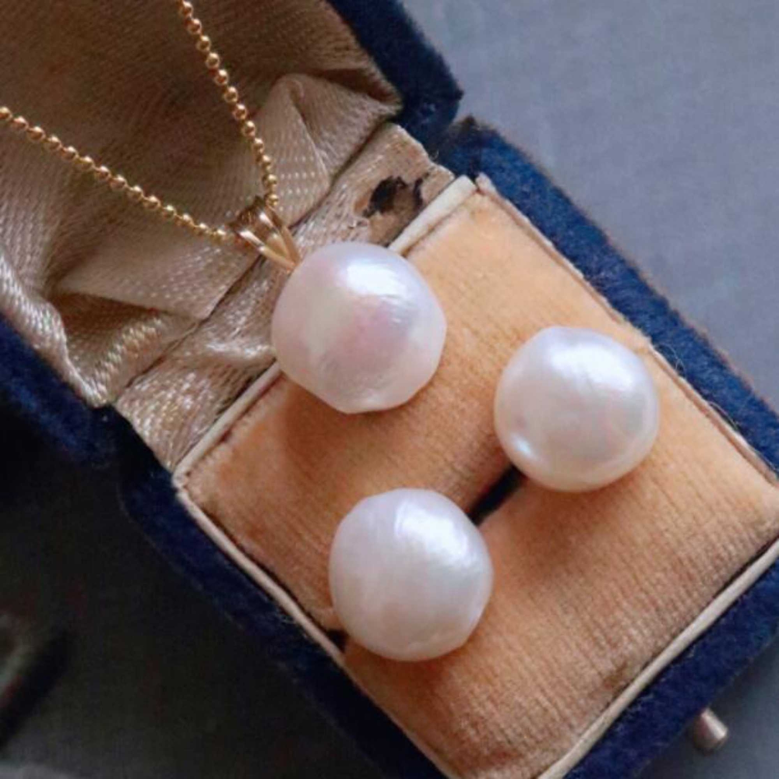 11-12mm Fashion White round fresh water Pearl Earrings pendant Chain Reiki