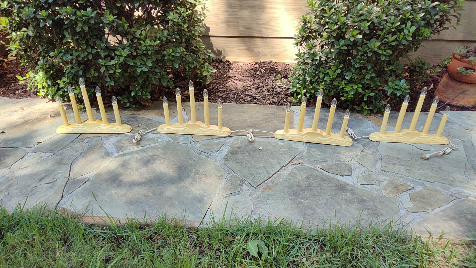 VTG 5 Candle Christmas Window Candelabra 4 Attached Sets=20 Candles Works