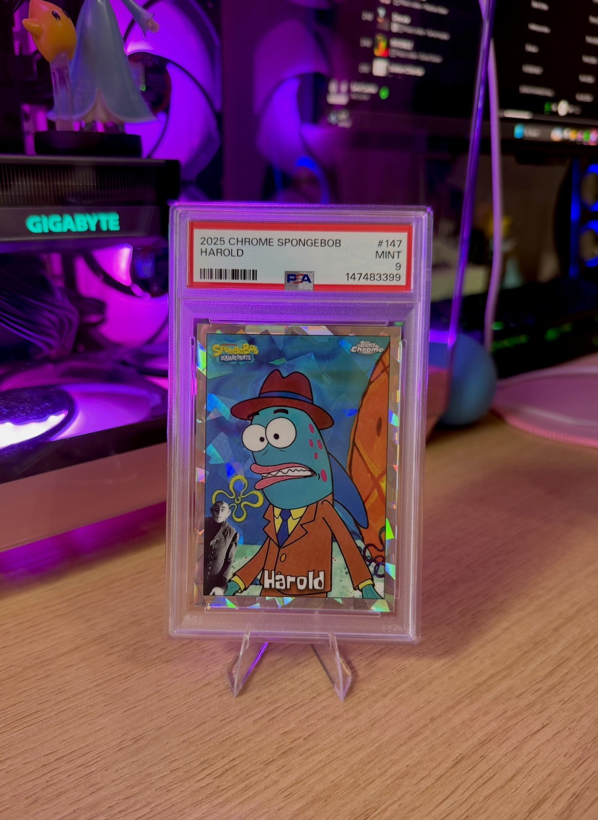Harold - 2025 Topps Chrome SpongeBob #147 NightShift Manager Variation /25