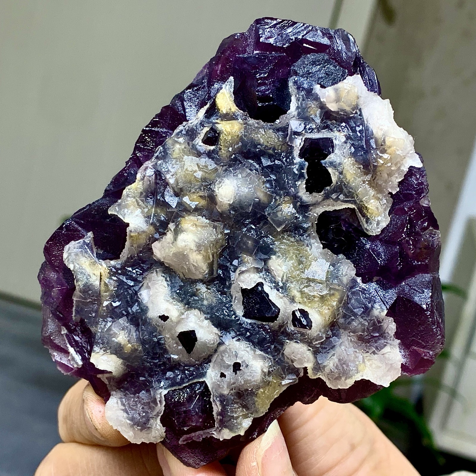 373G Natural Fluorite purple-white dual color crystal mineral Specimen/China