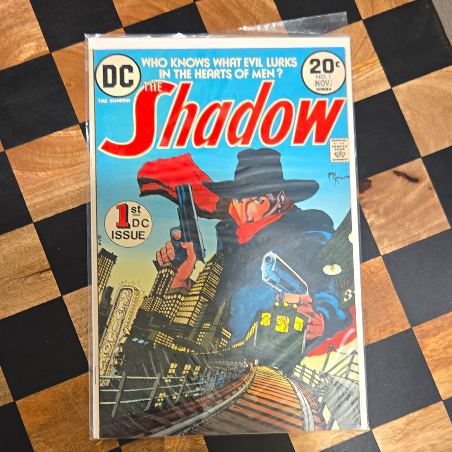 DC The Shadow #1 First Issue Bronze Age Color Single Issue 20¢ Cover Price