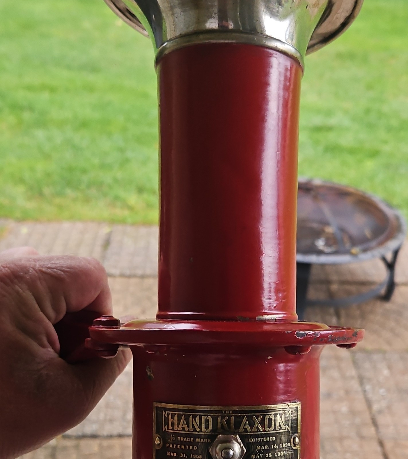 HAND KLAXON Vintage Vehicle Horn 1899 Red & Chrome Metal Collectible
