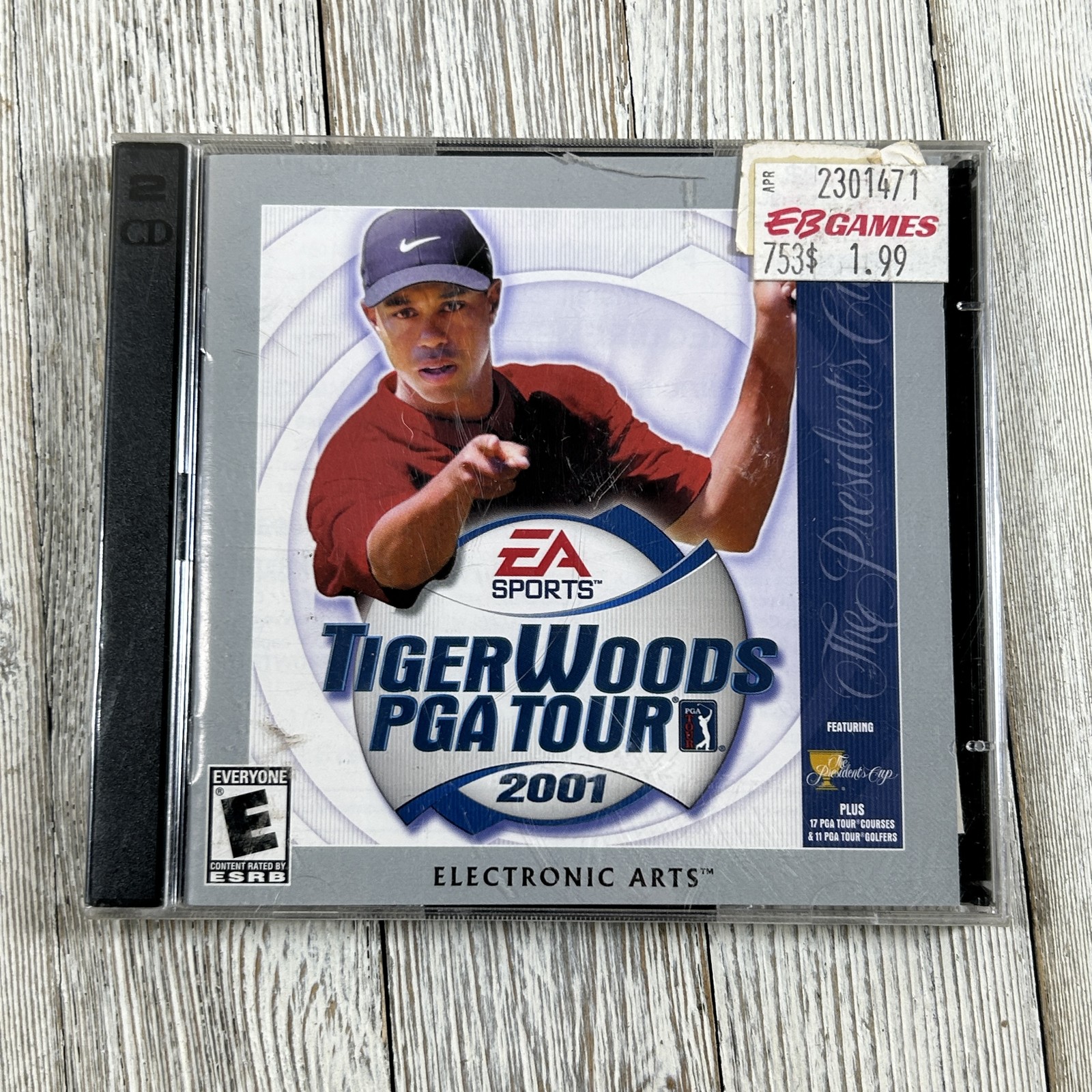 Tiger Woods PGA TOUR 2001 PC CD-ROM Video Game EA SPORTS ESRB E Complete Case