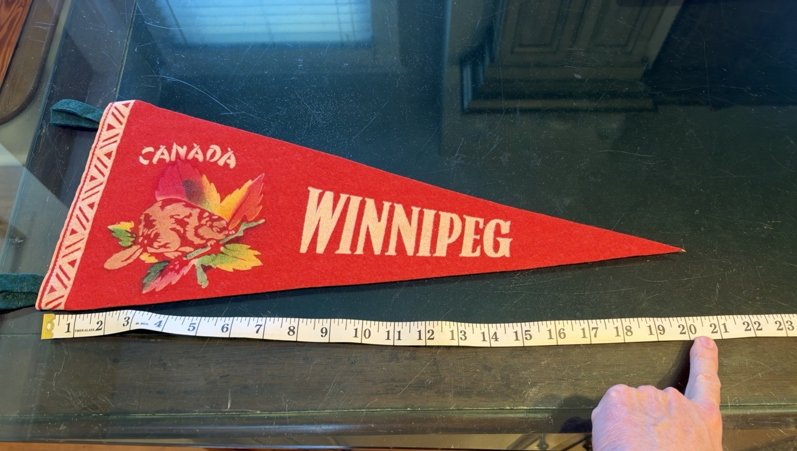 Vintage Winnipeg Canada Felt Pennant 22” Beaver Maple Leaves Souvenir