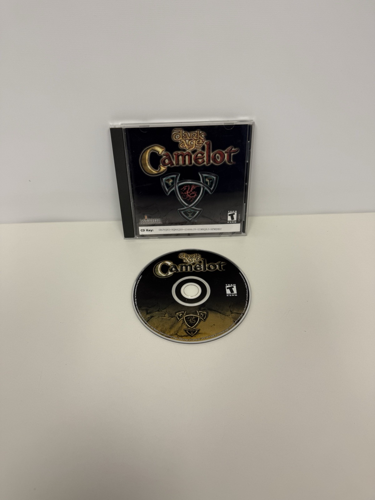 Dark Age of Camelot  PC With Manual Inserts & CD Key Tested