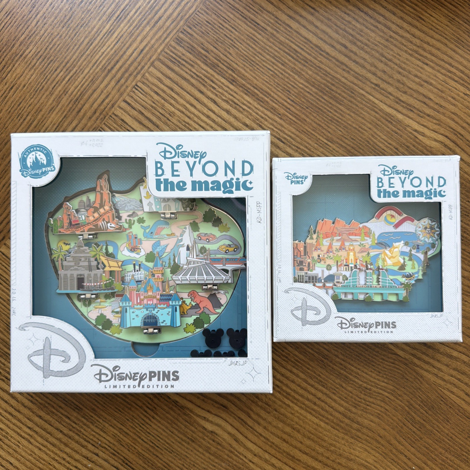 Beyond the Magic Disneyland Resort Park Maps Complete Set LE300/500 DCA IN HAND