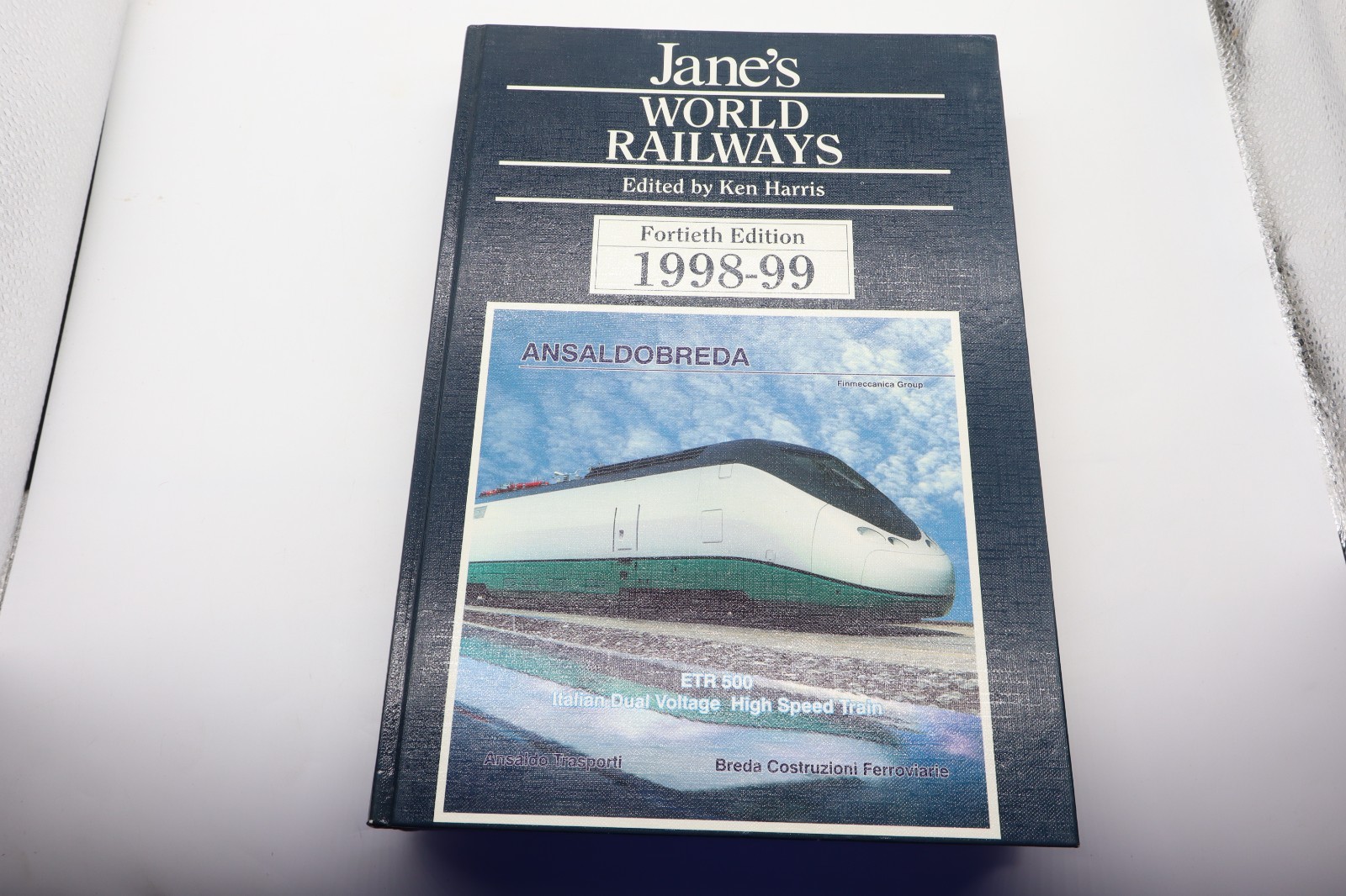 JANE'S WORLD RAILWAYS 40th edition 1998-99 600+ Pages Hardcover