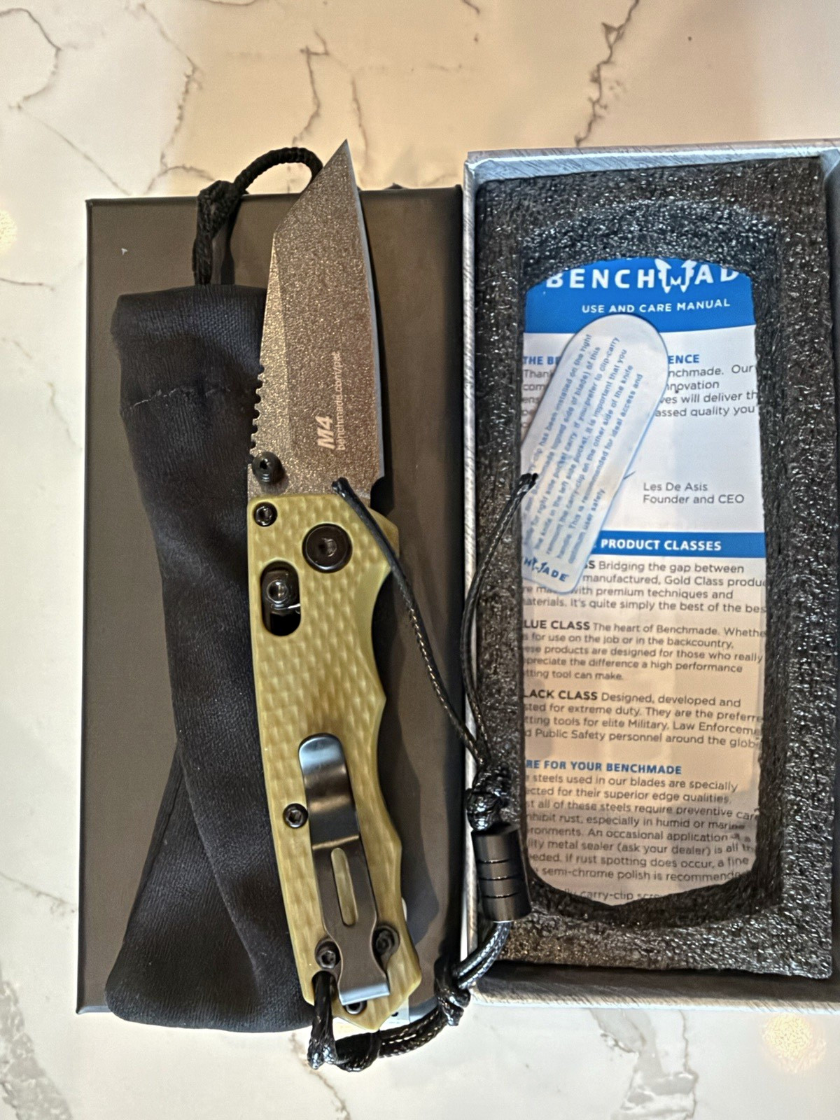 Benchmade  M4  Axis Lock Manual Drop Point Plain Clip