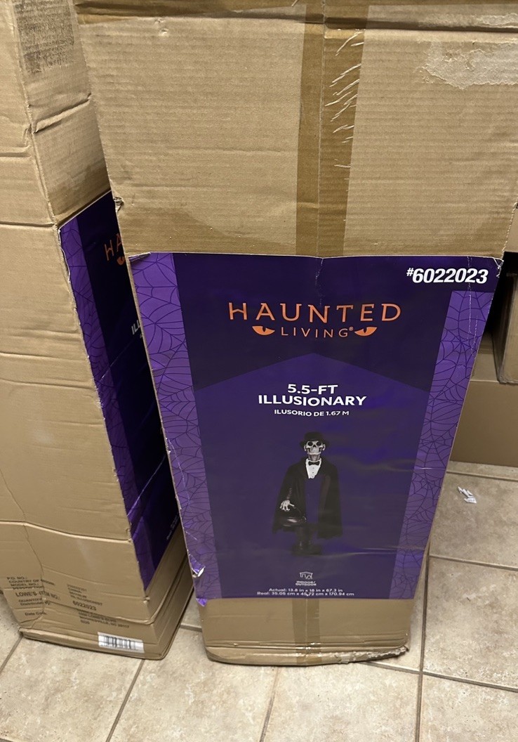 Haunted Living 5.5-ft Illusionist Skeleton Porch Decoration BNIB Halloween