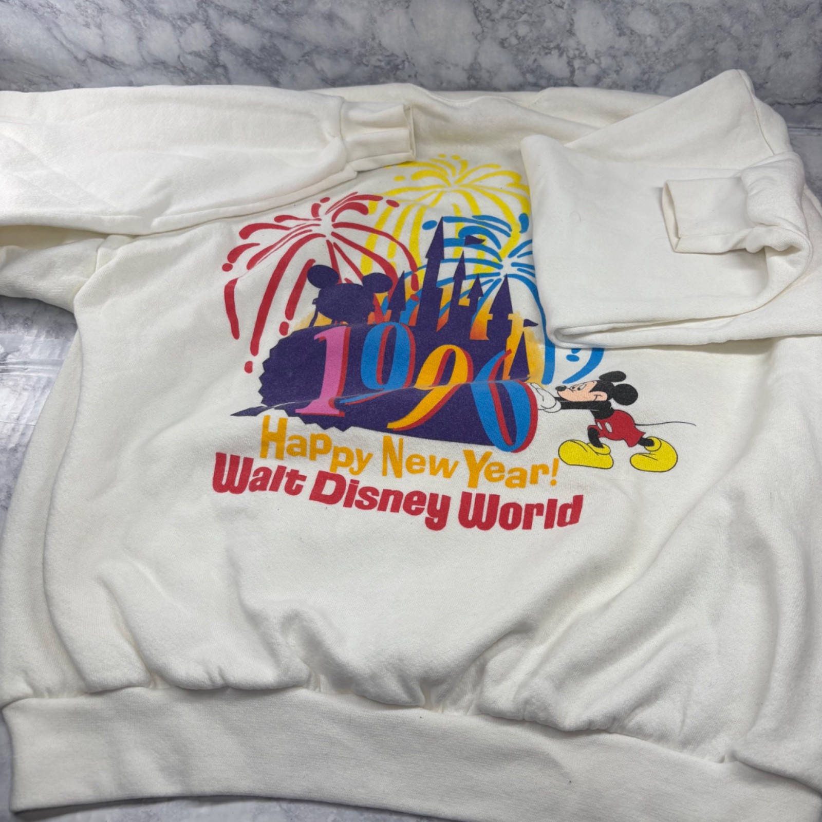 Vtg 1996 Disneyland Happy New Year Mickey Mouse Crewneck Retro Disney Adult USA