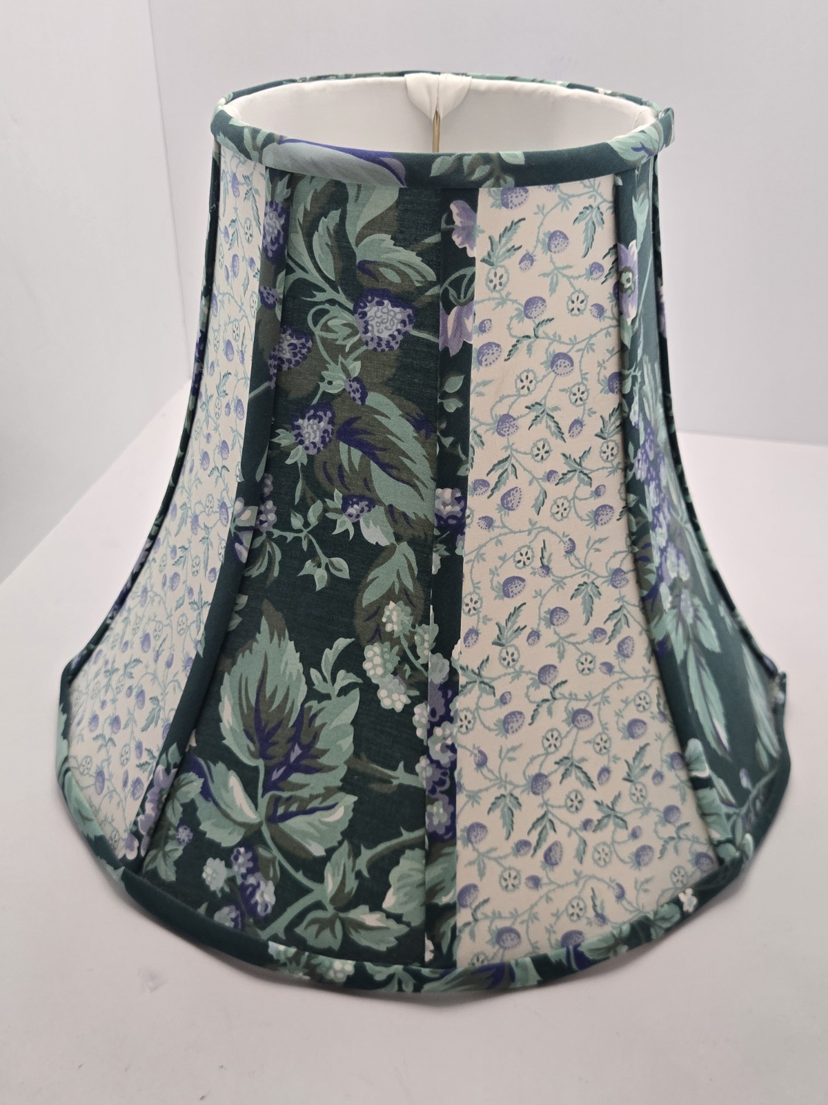 Laura Ashley Bramble Berry Floral Paneled Bell Lamp Shade Green White Vintage