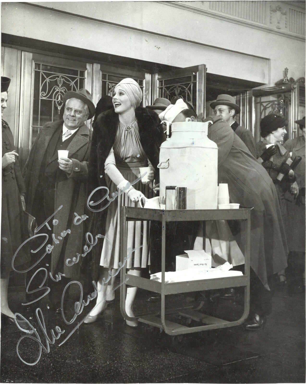 BRITISH ACTRESS & SINGER JULIE ANDREWS IN \