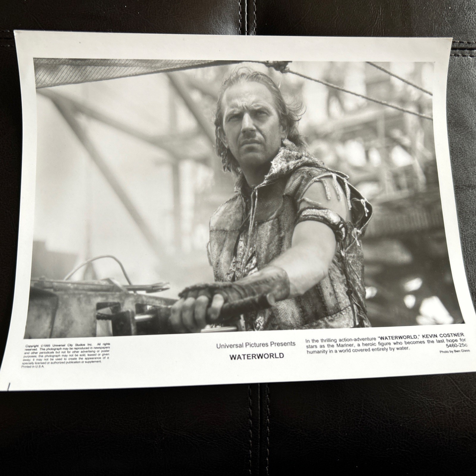 Waterworld Kevin Costner Original Movie Press Photo Still s565
