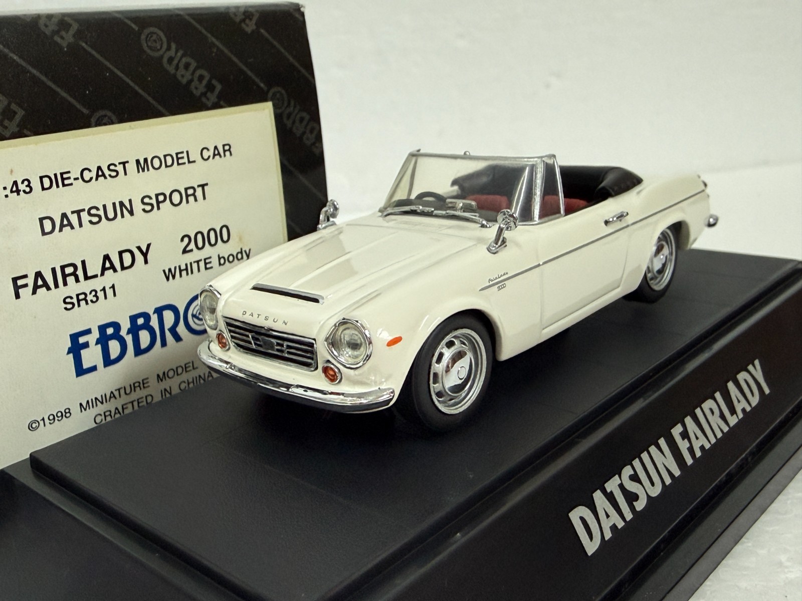 Ebbro Nissan Datsun SR311 Fairlady 2000 Sport  1/43 scale diecast model car