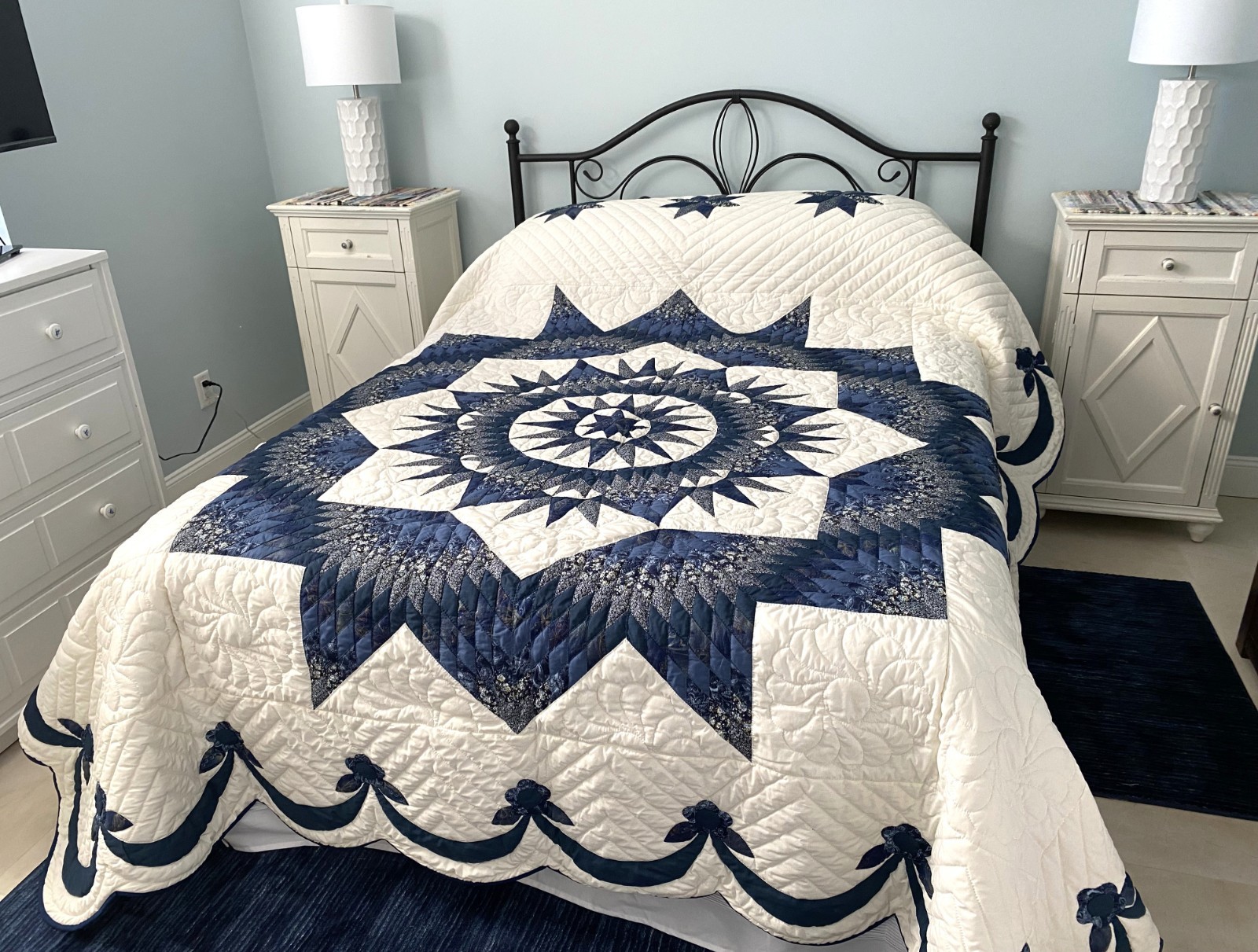 New Amish Quilt Broken Star Navy Blue Cream 100 x 114 Handmade in Lancaster PA