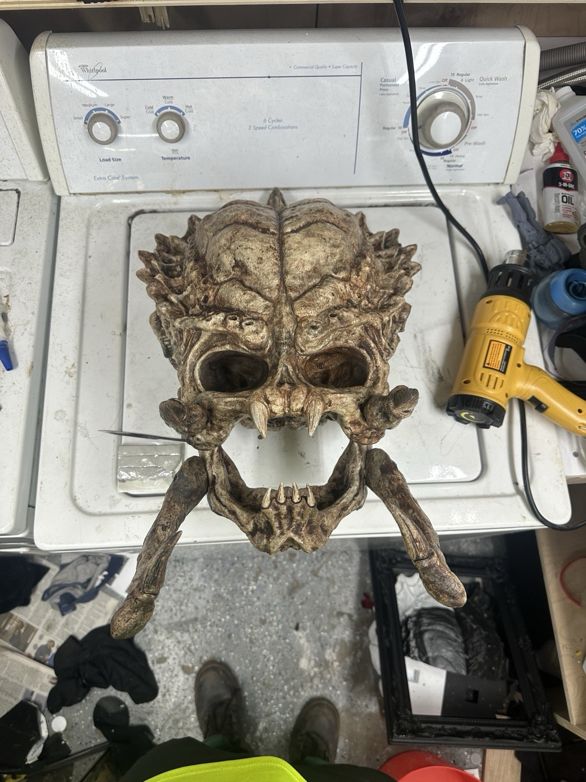 Custom LIFE SIZE Predator Skull Wall Hanger, Hand Painted Predator Replica Skull