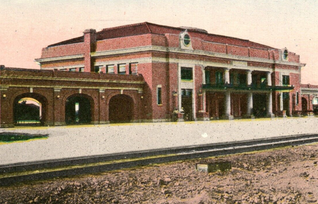 E P & S W Depot Douglas Arizona RR Railway Unposted Postcard