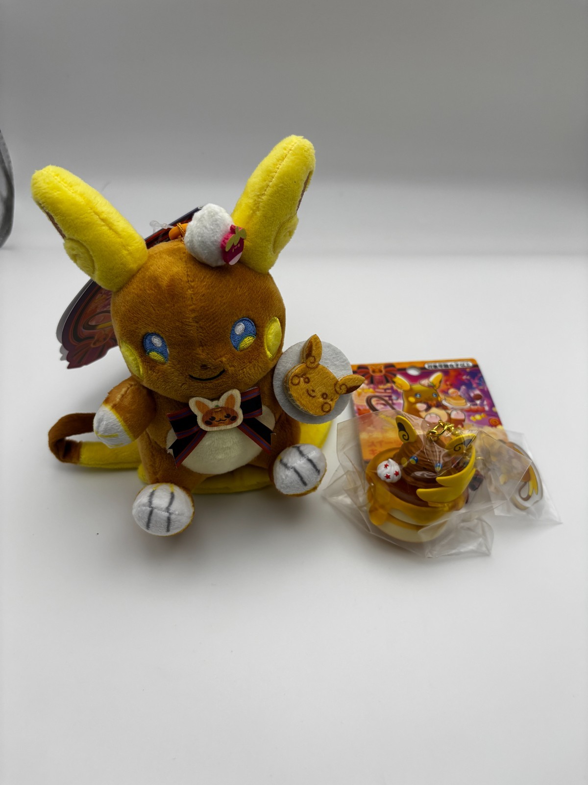Pokemon Halloween Alolan Raichu MAGIC HOUR ILLUSION Plush & Key Chain Set