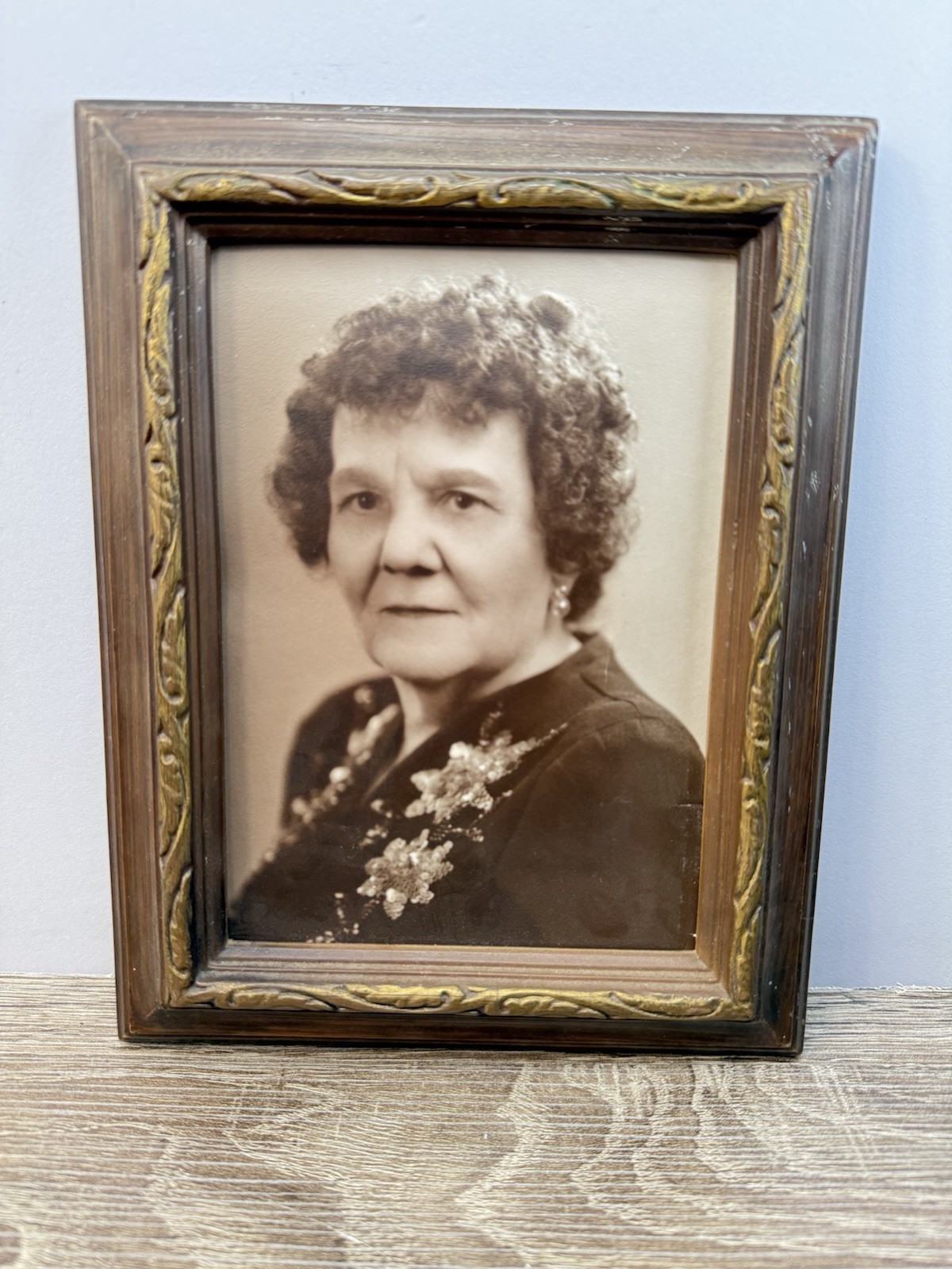 Vintage Black & White Studio Portrait Photograph – Elderly Woman – Mid-Century
