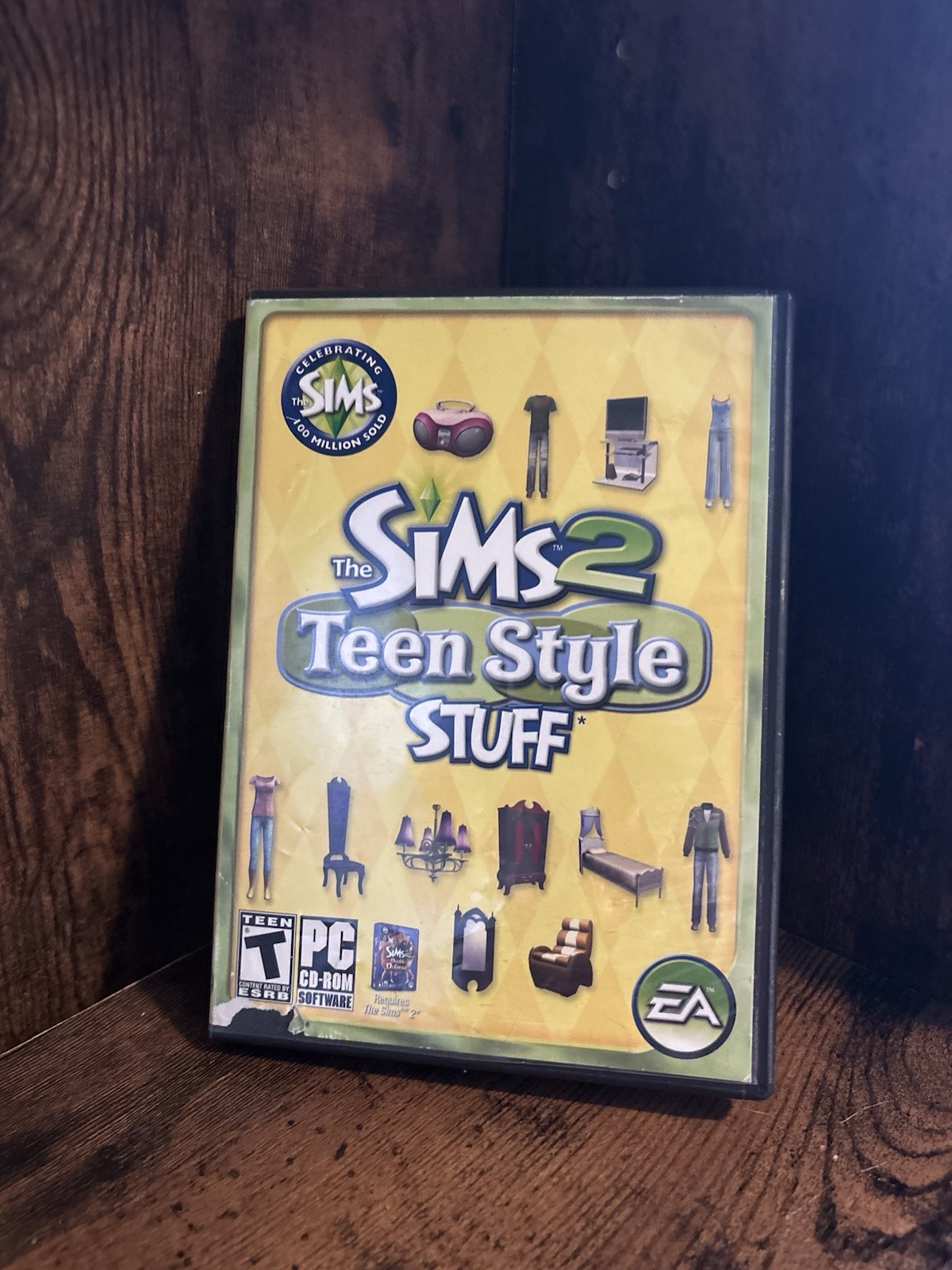 The Sims 2 Teen Style Stuff