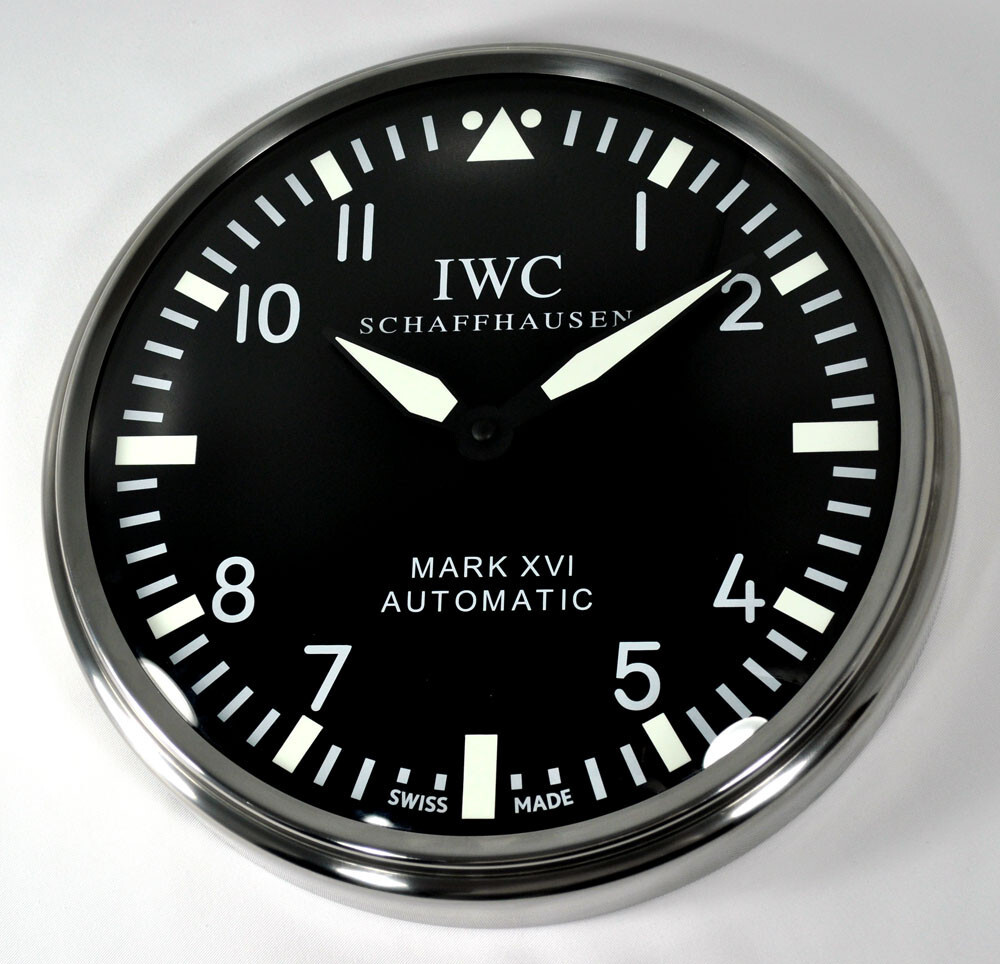 IWC SCHAFFHAUSSEN MARK XVI BIG PILOTS AUTOMATIC HORLOGE DE PUBLICITÉ MURALE