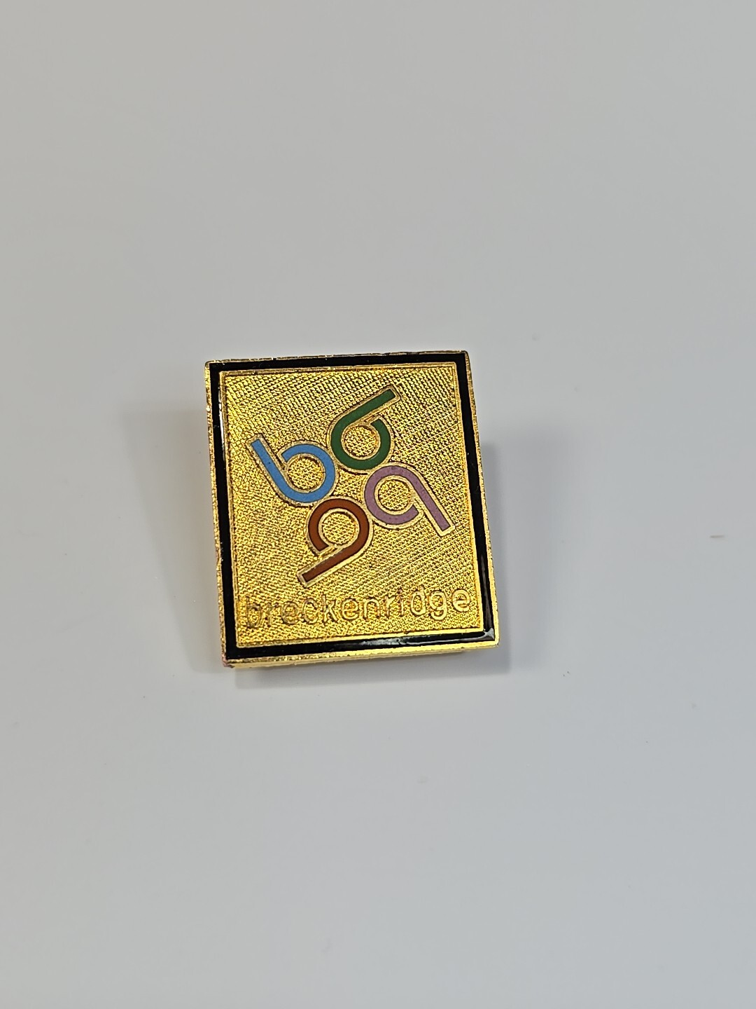 Breckenridge Ski Badge Pin Colorado Winter Recreation Snow Skiing