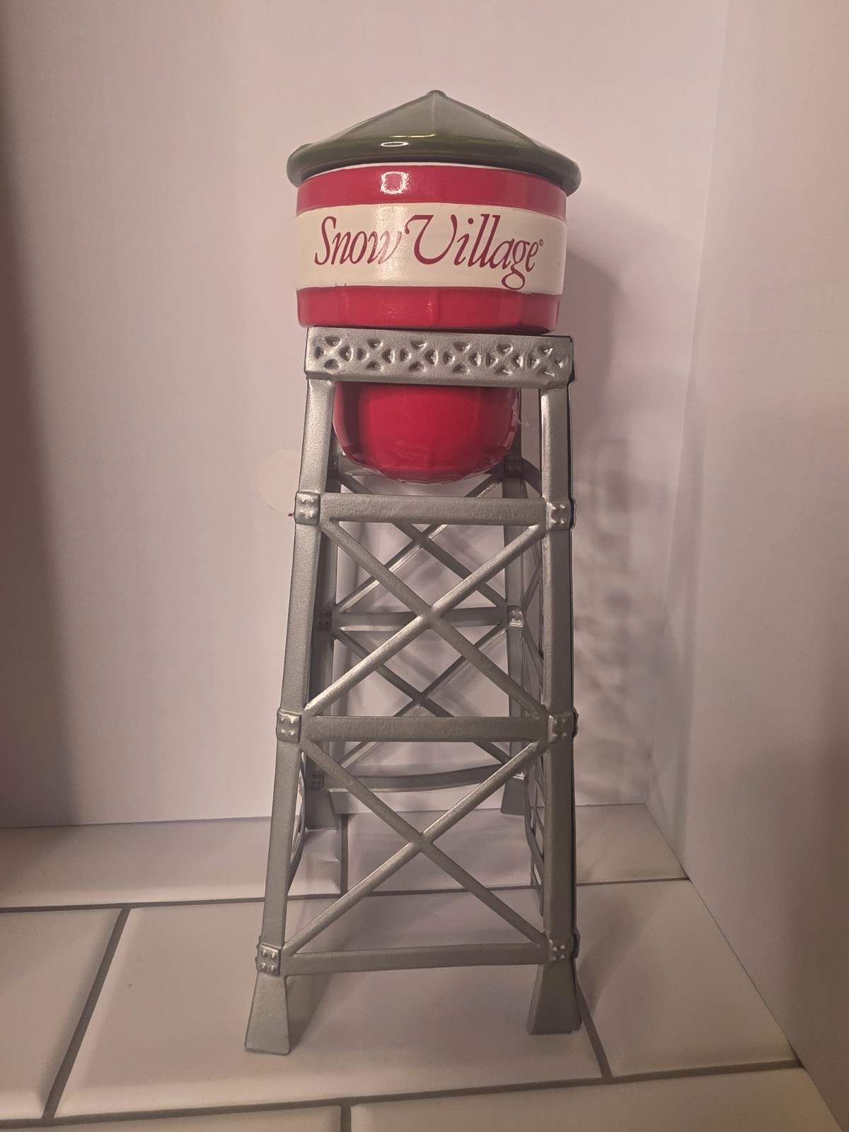Dept. 56 Snow Village Water Tower 5133-0 Vintage Red Ceramic Metal Accessory
