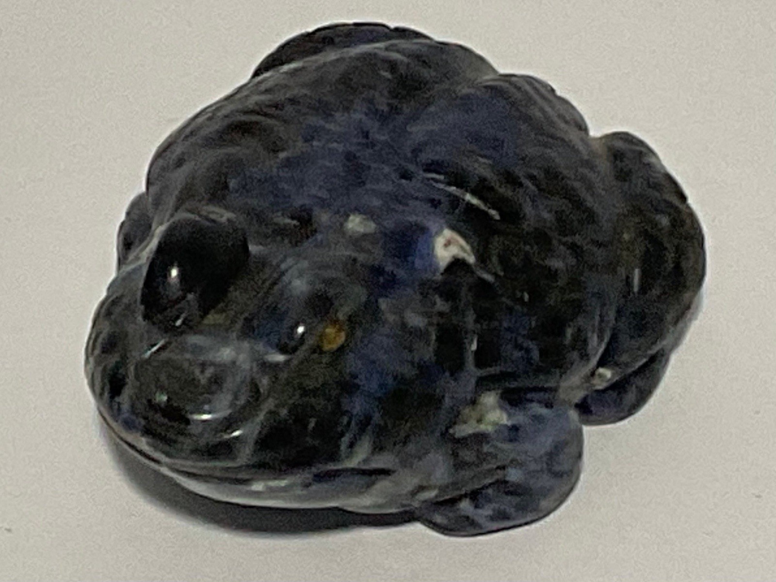 VTG Hand Carved Sodalite Frog Figurine Natural Stone Carving