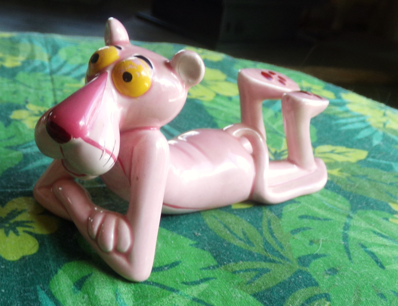 VTG 1982 United Artists Pink Panther Laying 5