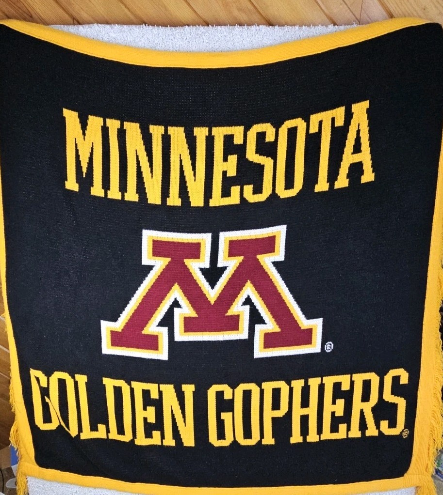 Vintage JC Knitwear Minnesota Golden Gophers Blanket Tapestry 54”x62” Made USA