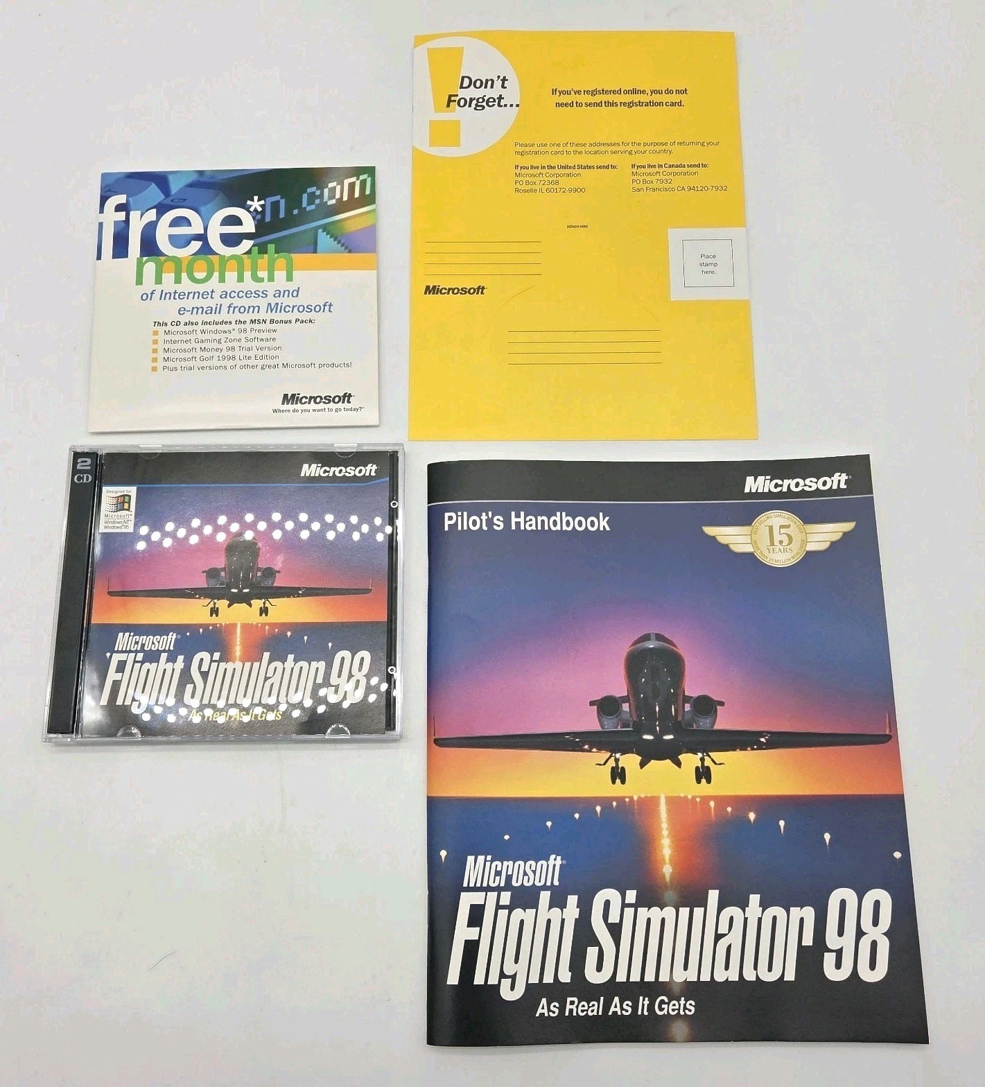 Microsoft Flight Simulator 98 PC Game 2 Disc Set w/ Manual & Inserts Complete