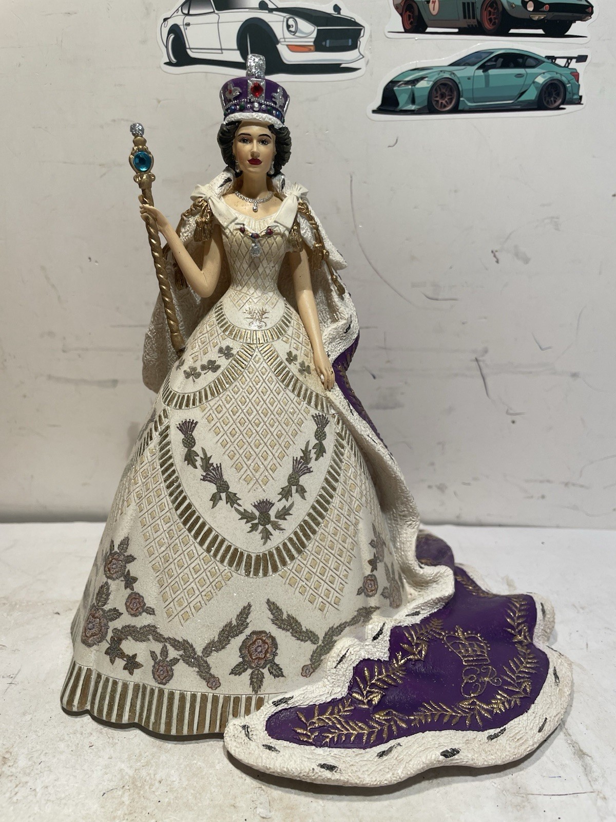 The Coronation of Queen Elizabeth II Figurine Hamilton Collection 2013 LE COA TS