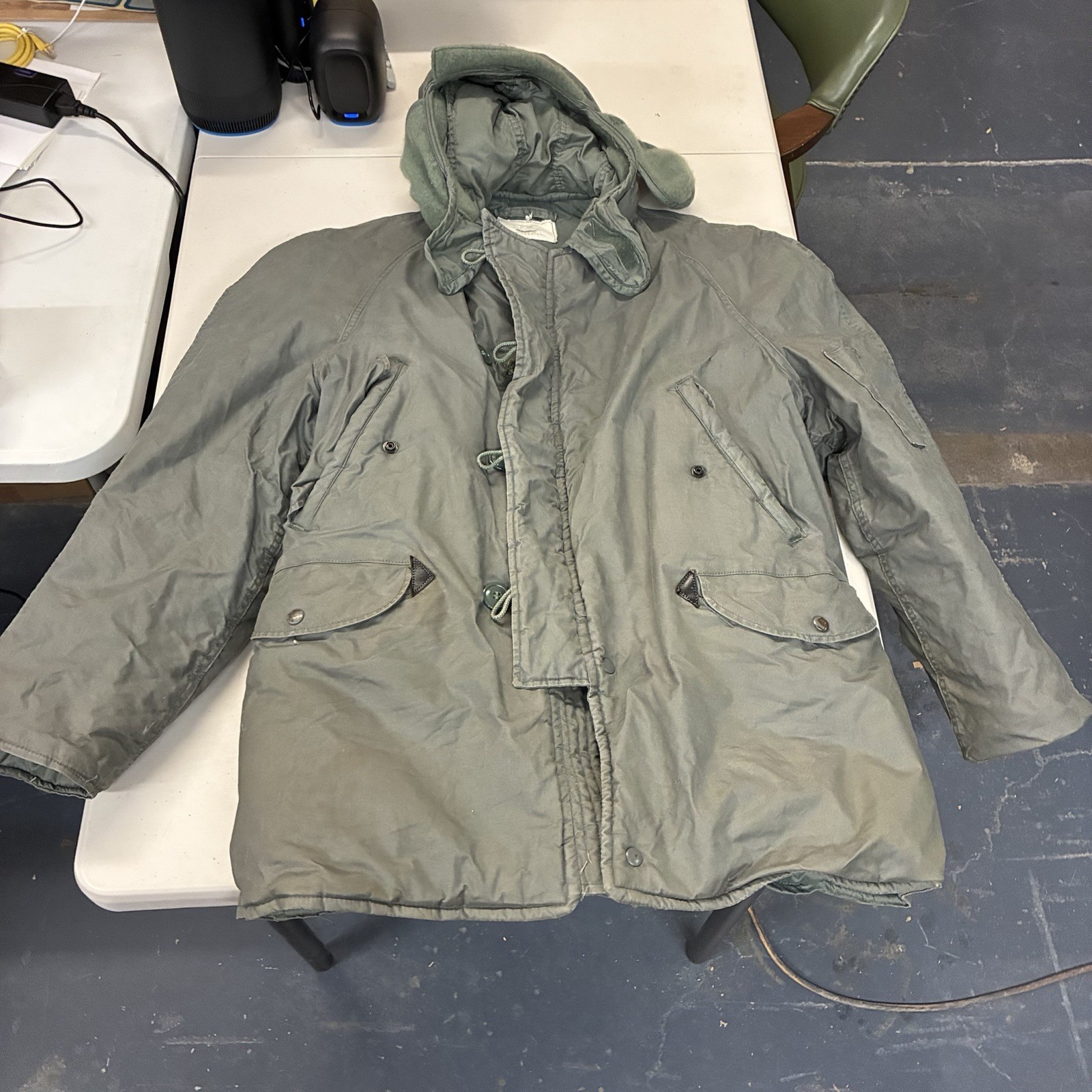 VTG 1974 USAF Mans Parka CWU-8/P Extreme Cold Weather Rabbit Hood Large Jacket