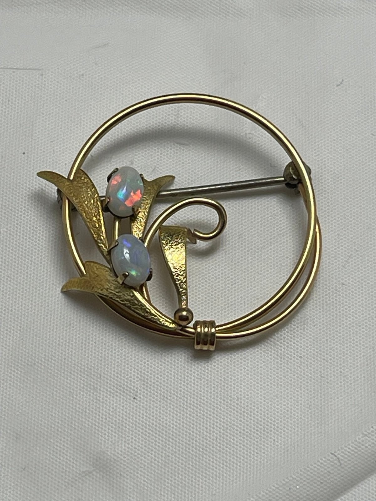 Vintage Krementz Opal Flower 14K Gold Overlay Brooch