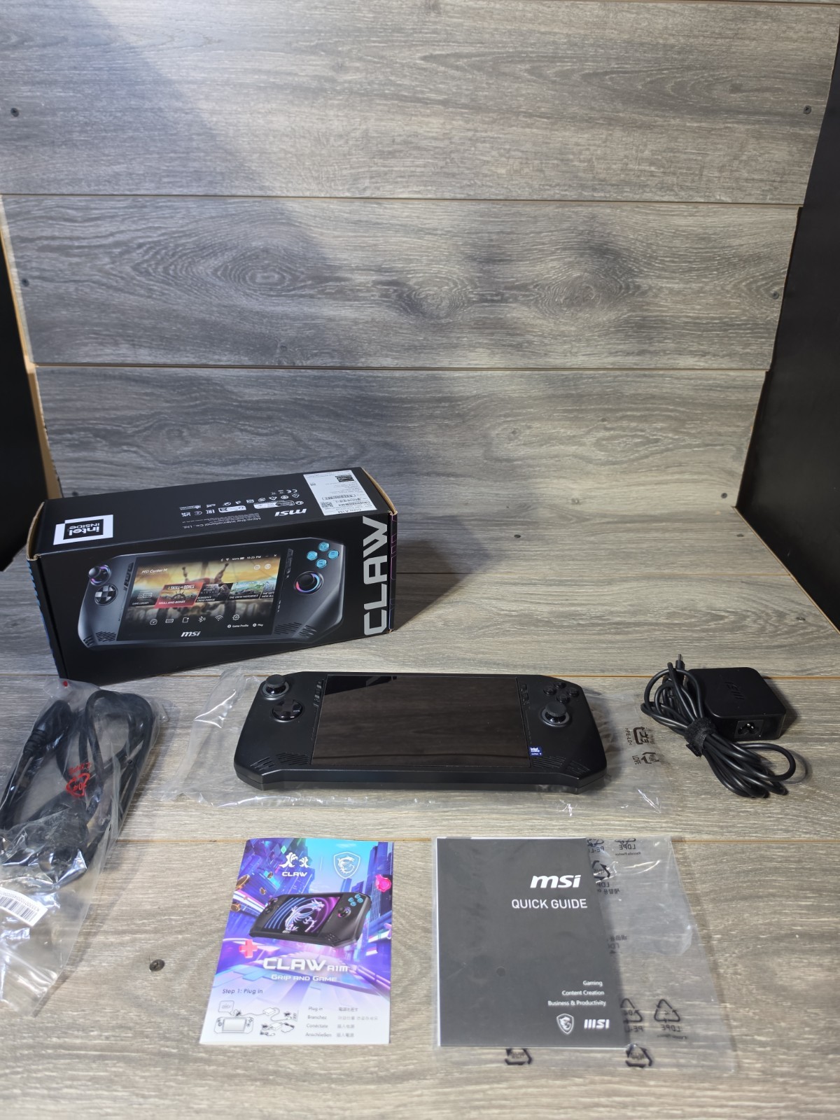 MSI Claw A1M 7