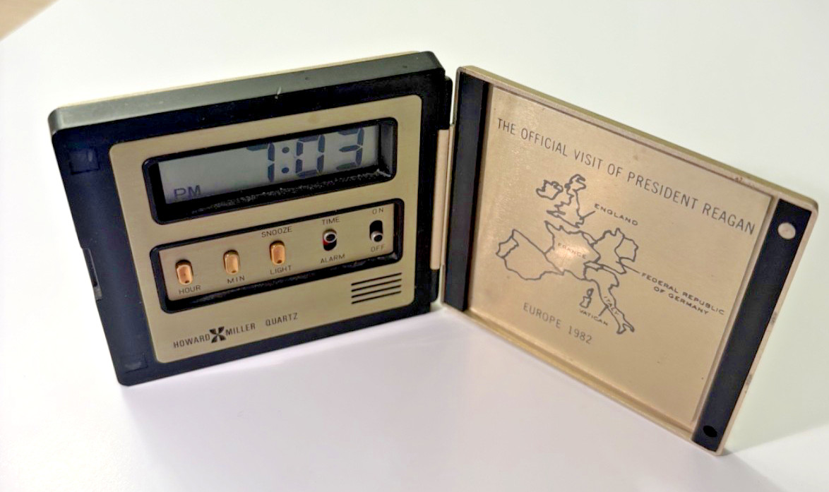 Rare 1982  Official Visit Of Ronald Reagan To Europe Howard Miller Clock  WORKS