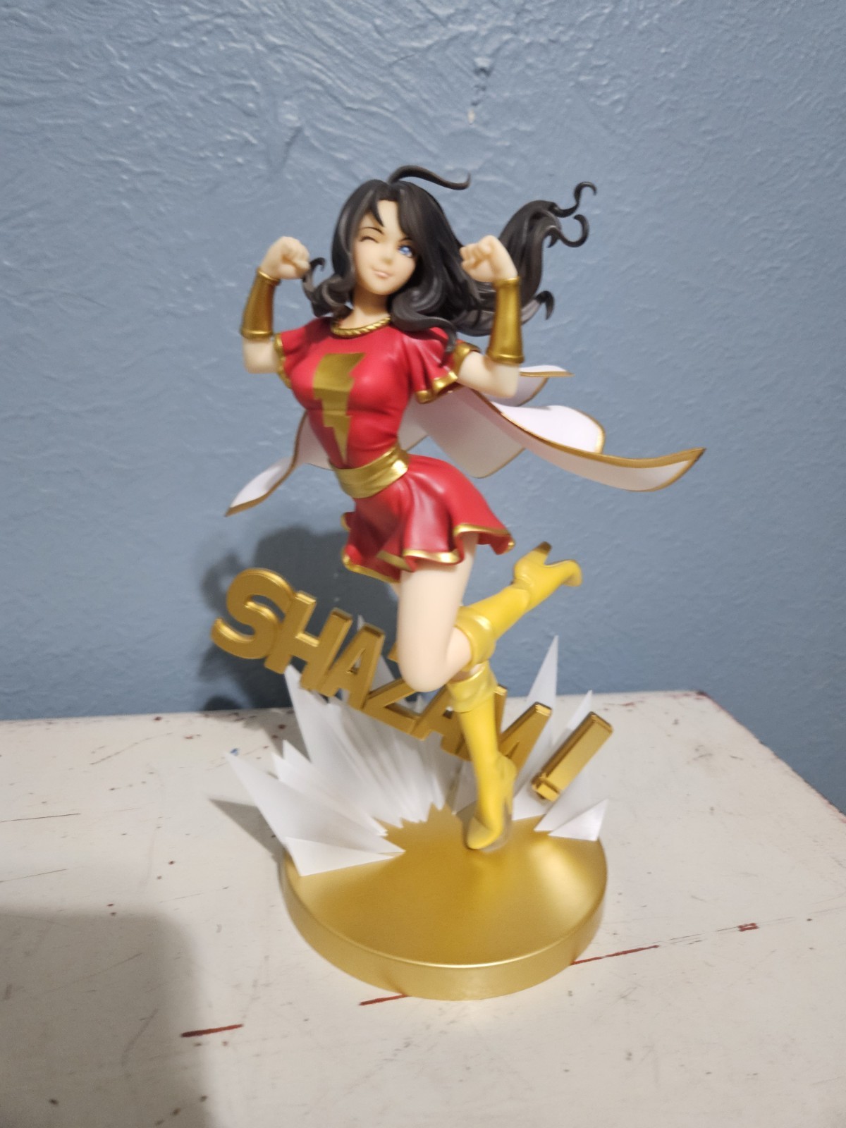 Kotobukiya DC Comics Bishouju Shazam Family Mary Statue