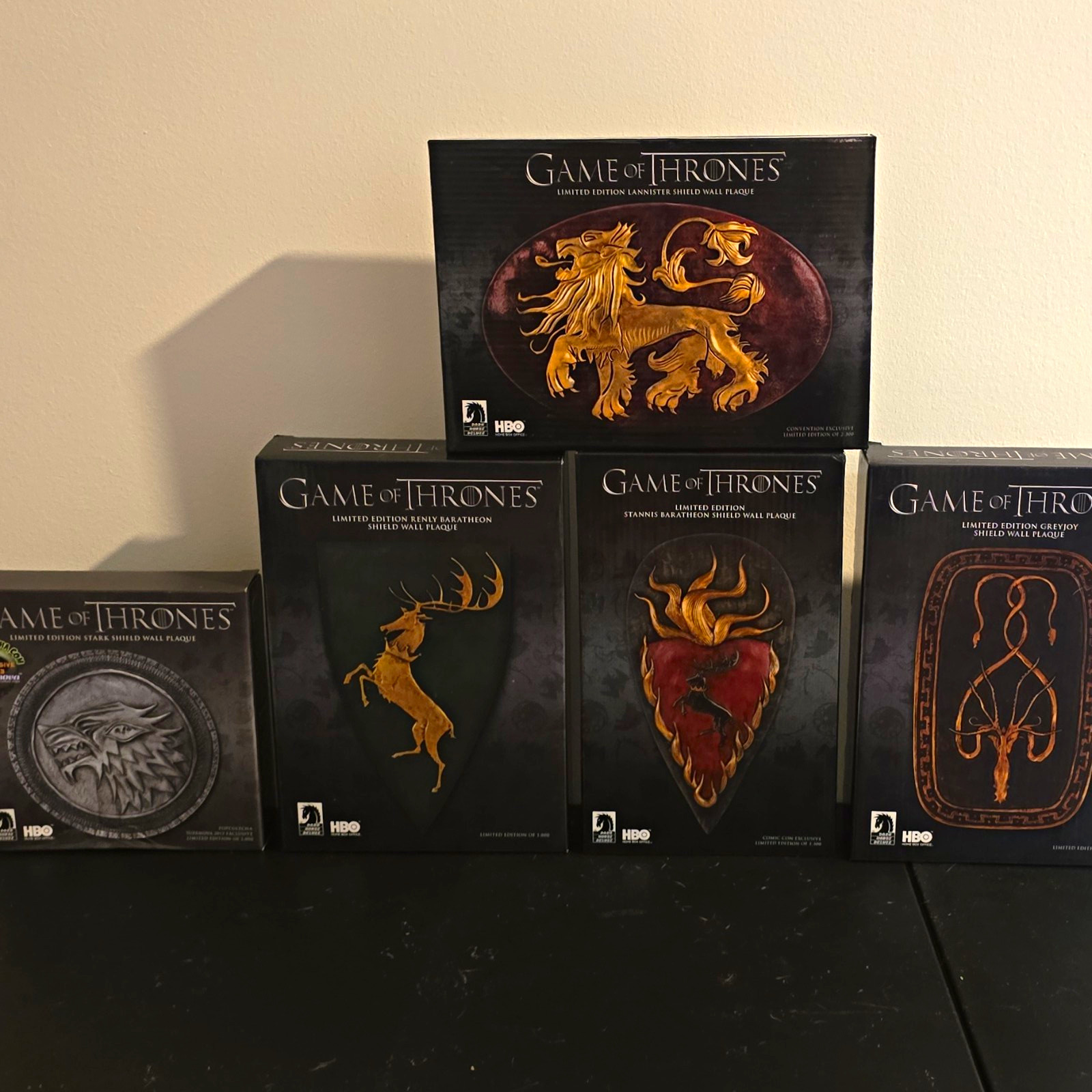 Dark Horse Game of Thrones Limited Edition Resin House Sigil Figure Set