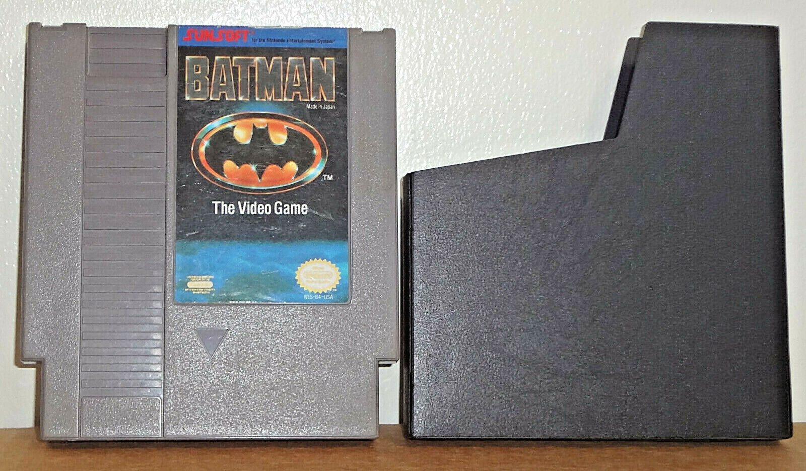 NES NINTENDO 1989 BATMAN THE VIDEO GAME CARTRIDGE & SLEEVE KEATON MOVIE TESTED
