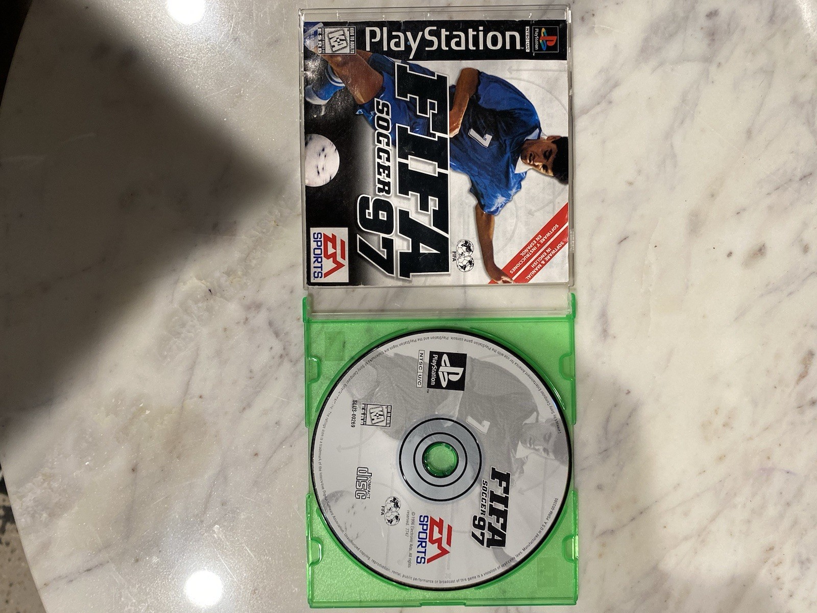 EA SPORTS FIFA Soccer 97 PS1 Game Disc w/ manual and replaced Case. 
