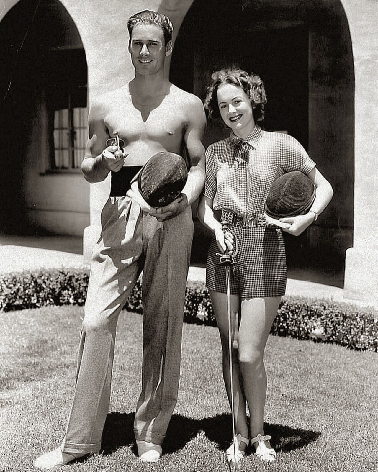 1935 ERROL FLYNN & OLIVIA de HAVILLAND Captain Blood Movie Picture Photo 4x6