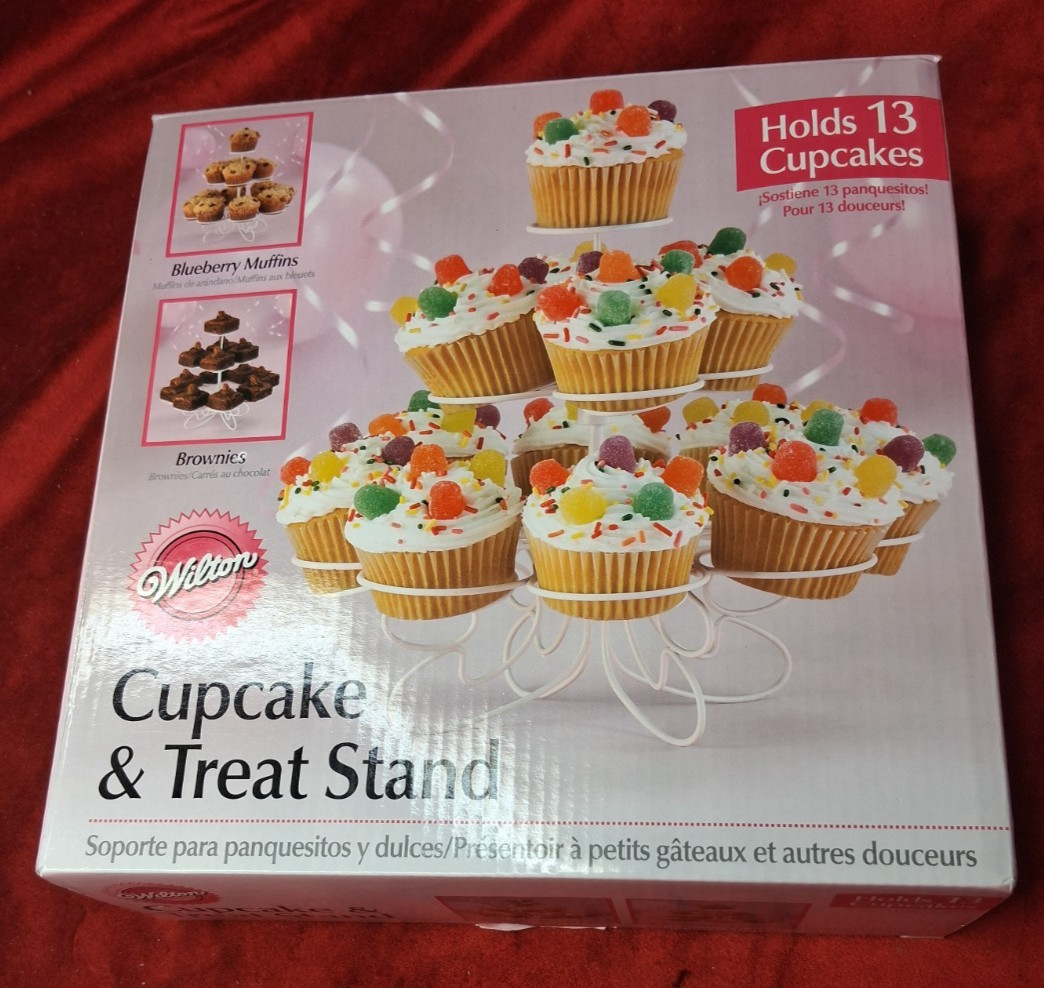 Wilton Cupcake and Treat Stand 3-Tier White Wire Display Holds 13 NIB 307-834