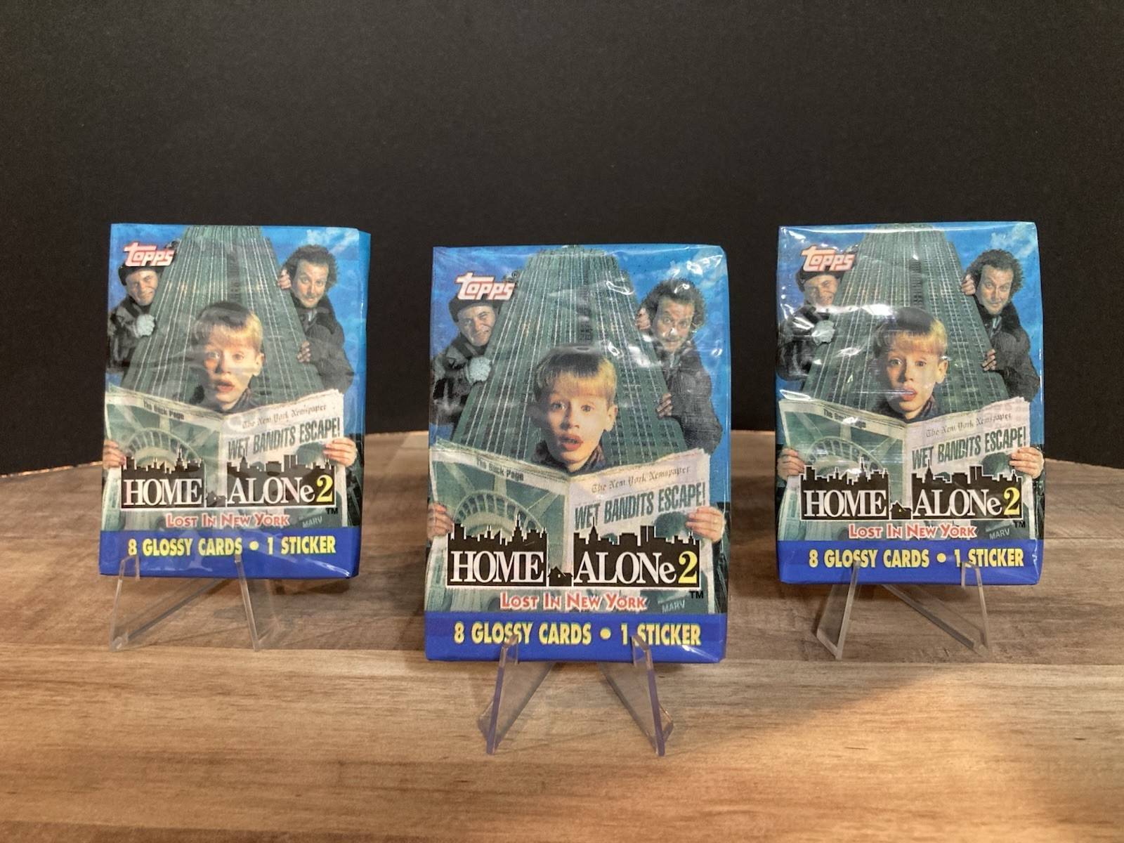 🎄🎅🎄Home Alone 2 trading cards - 1 PACK 🎄🎅🎄