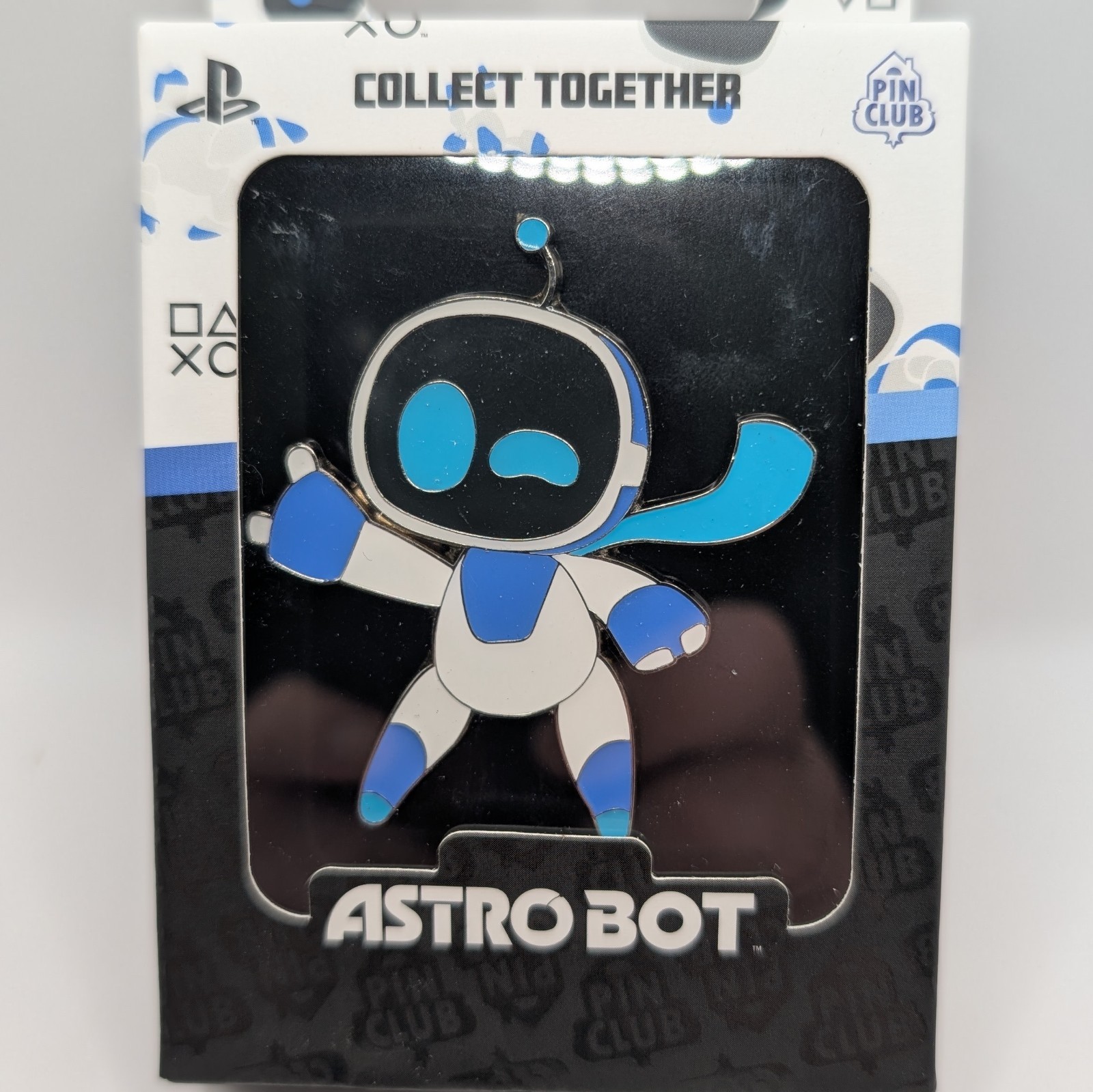 PIN CLUB PlayStation Astro Bot Enamel Figure Pin (2\