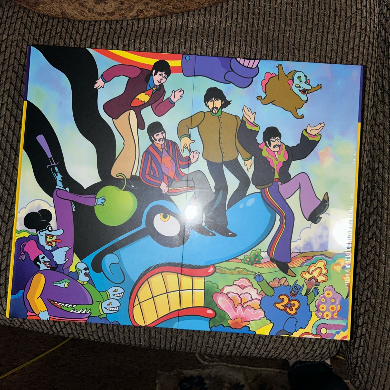 TITAN COMICS  THE BEATLES YELLOW SUBMARINE LTD ED BOX SET  1338/1968 NEW SEALED
