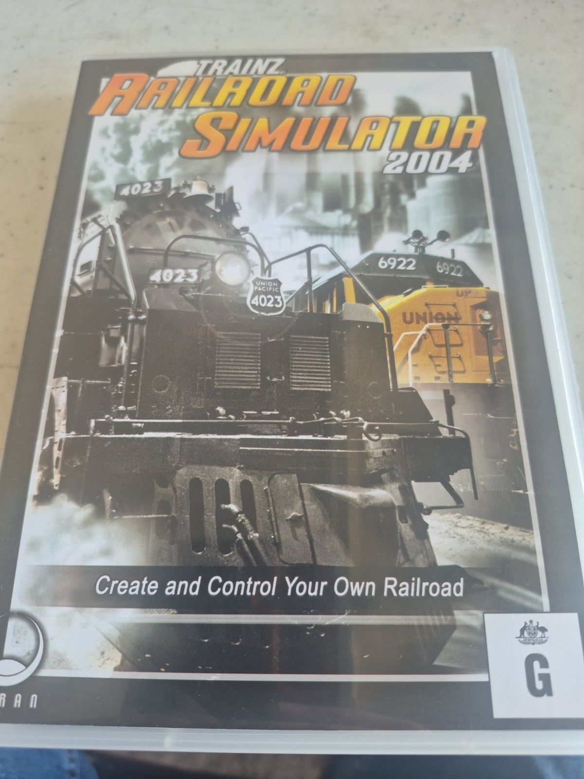 Trainz Railroad Simulator 2004 - Windows 98/2000/ME/XP - 2disc With Key Code