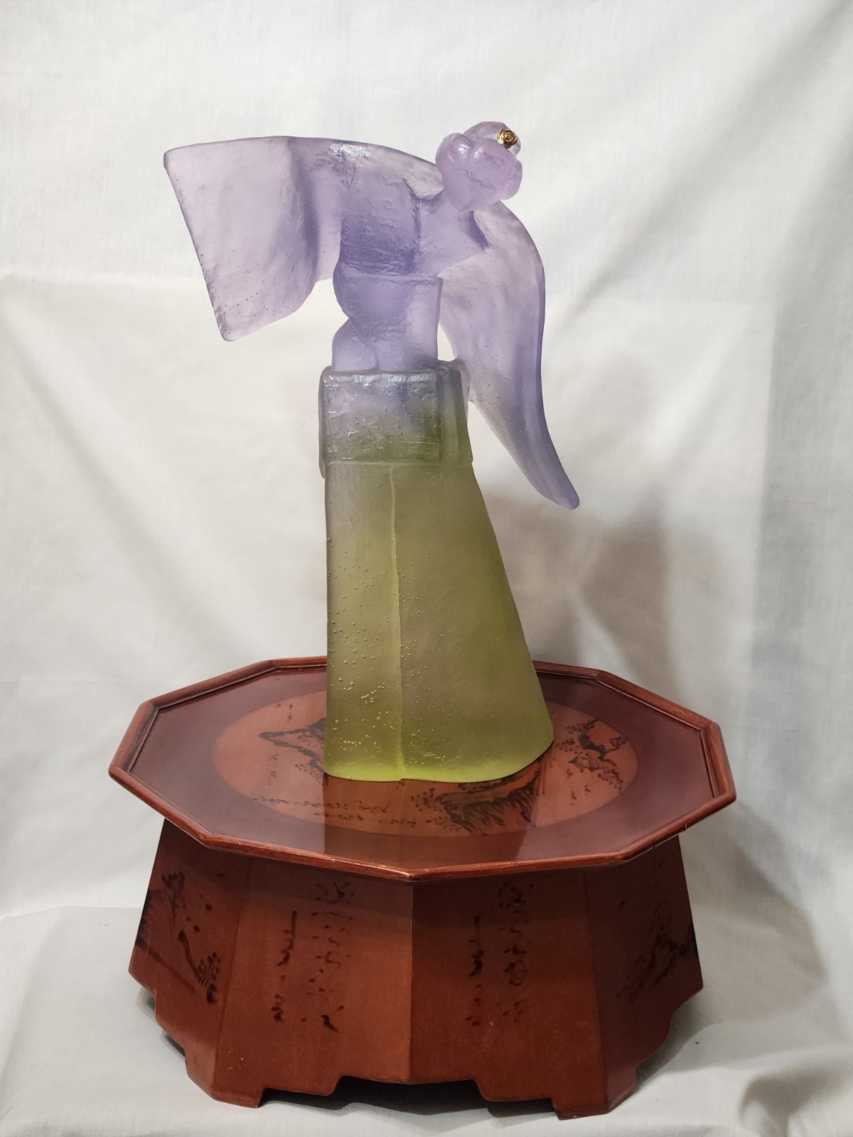 DAUM MIB COA STATUE \