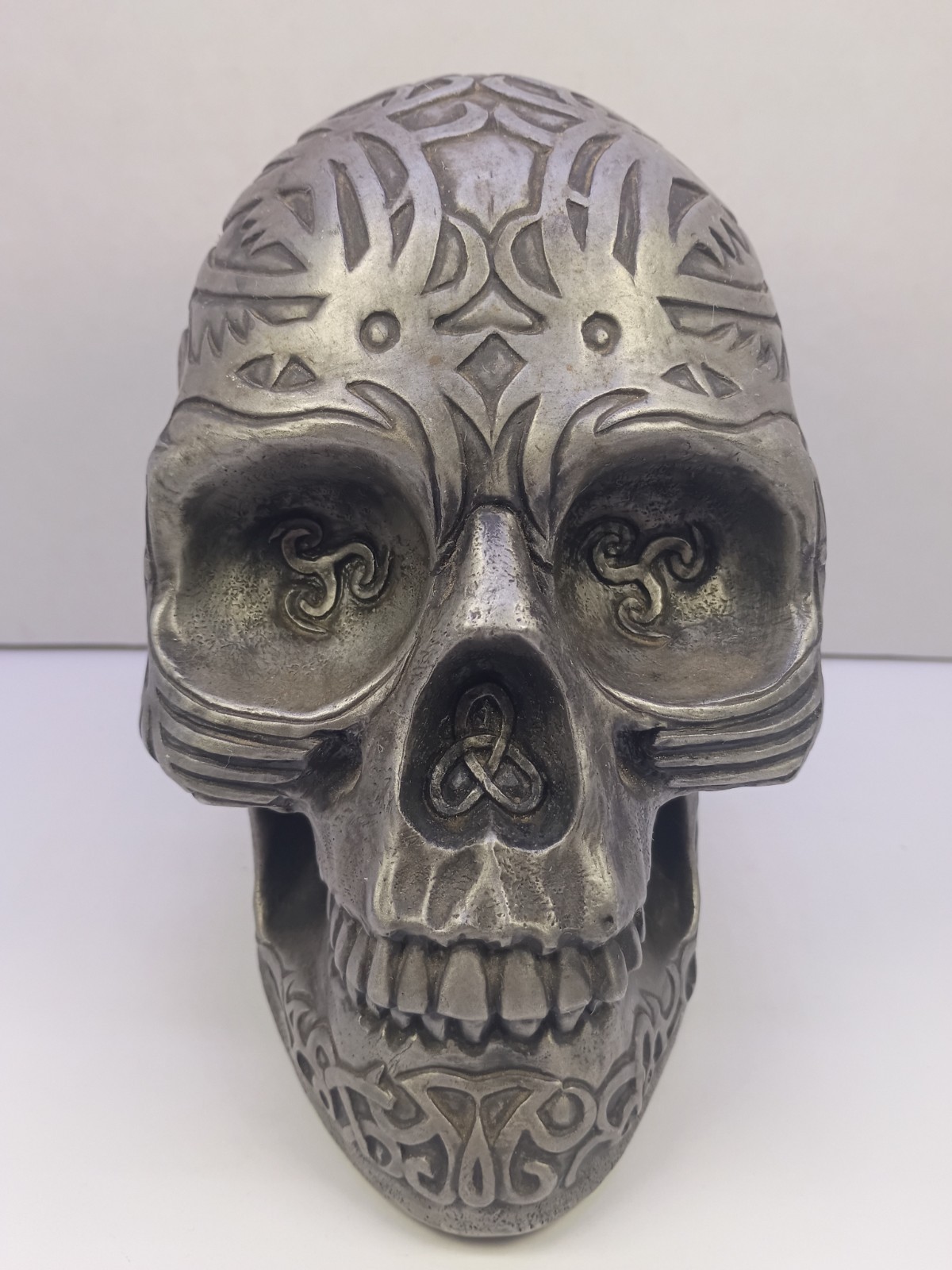 1998 Adams Apple Collection Pewter Skull Resin Celtic Knot Tribal Decor Tattoo 