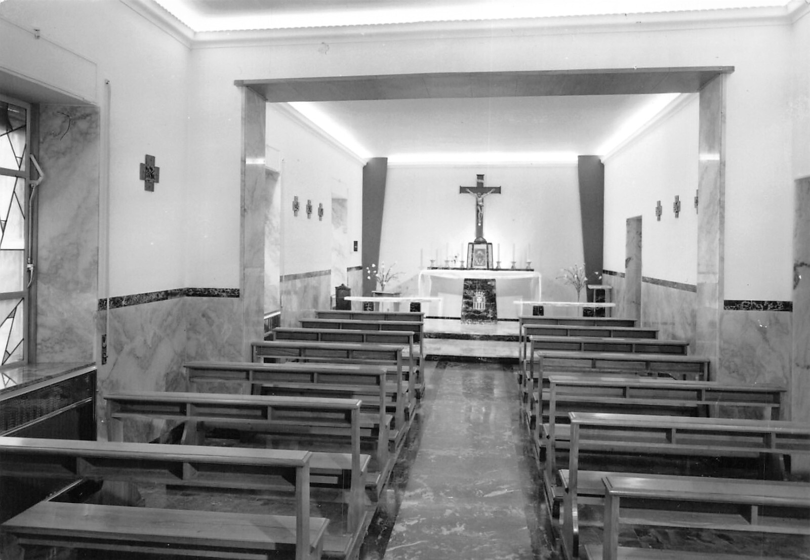 AL14-29B) ROME NUNS MERCEDARIEDELLA CARITA' CHAPEL VIA IBERIA